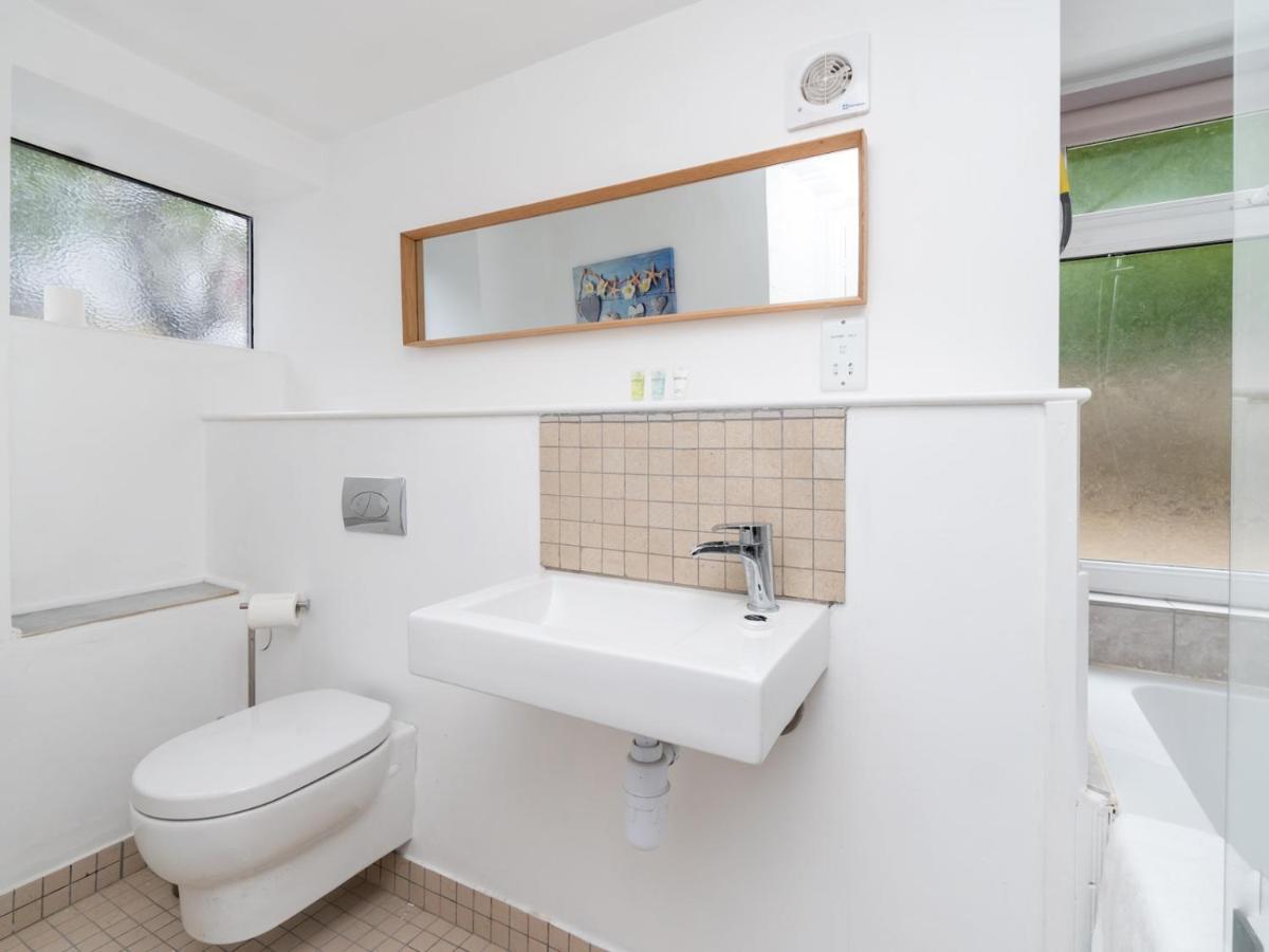 Pass The Keys Lovely 1 Bed Apartment With Free Parking Bath Luaran gambar
