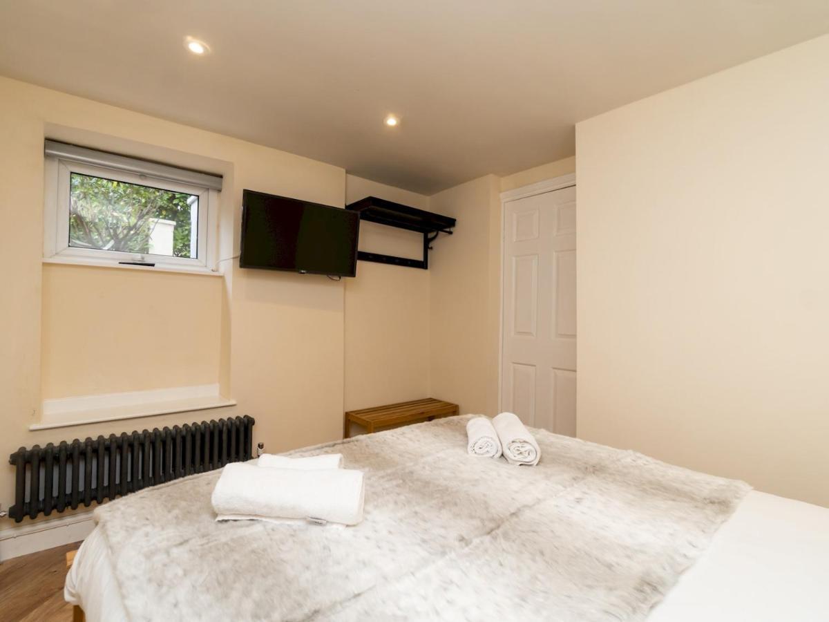 Pass The Keys Lovely 1 Bed Apartment With Free Parking Bath Luaran gambar